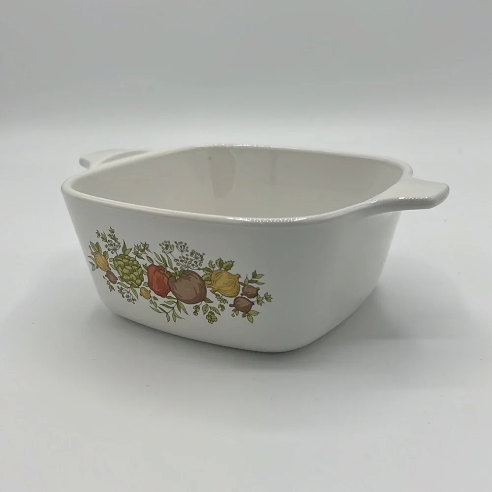 CORNINGWARE 2 3/4 CUP SMALL DISH VINTAGE LE PERSIL